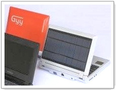 pannelli solari sul dorso del netbook Gyy