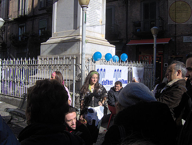 Costumi folcloristici per Telethon