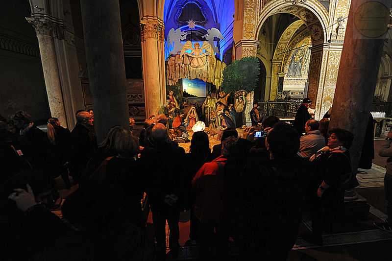Presepe dipinto di Mario Carotenuto nel Duomo di Napoli, edizione 2012