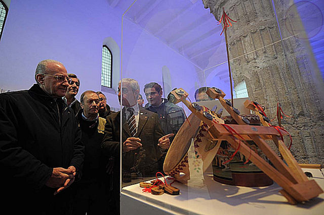 Giuseppe Serroni, Vincenzo De Luca, Giuseppe Natella, Amedeo Mango, antichi strumenti musicali napoletani