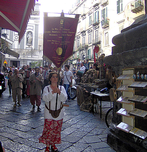 La Voce di Parthenope verso San Gregorio Armeno