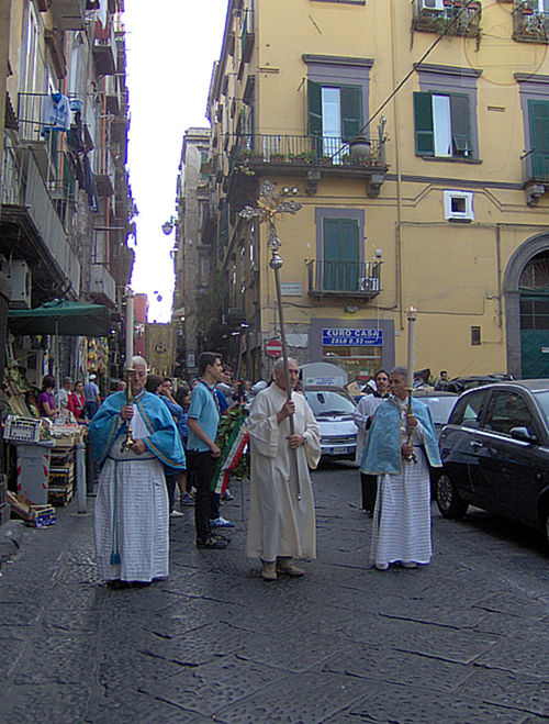 Festa di Sant'Antonio 2012 Procidani e Napoletani aprono la processione