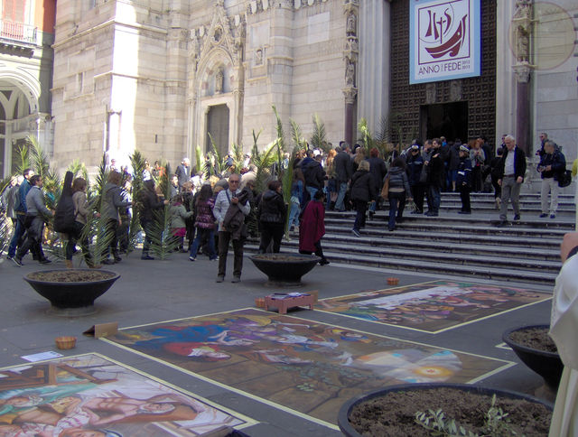 Domenica delle Palme 2013: concerto, madonnari e benedizione Cristo dipinto