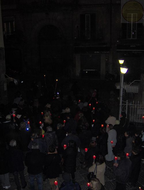 Parte la Processione Via Crucis