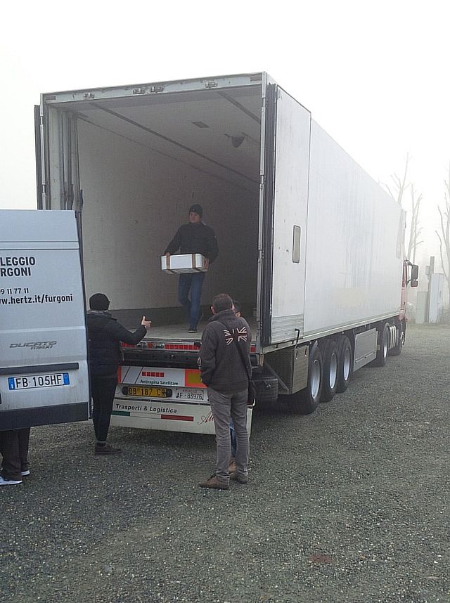 I presepi napoletani ad Alessandria - dicembre 2016: arrivo e scarico