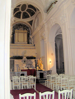 interno San Gennaro all'Olmo